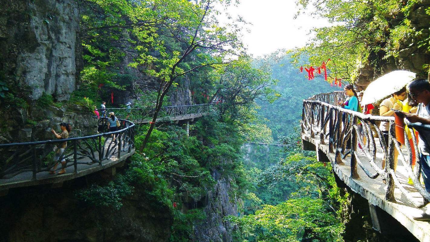 {易七娛樂百家樂}(去什么地方旅游最好)